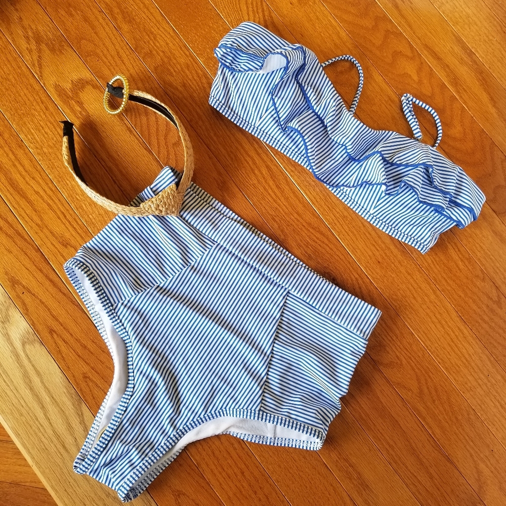 Bathing suit